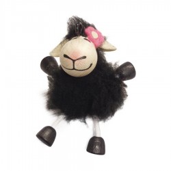Drevený prívesok na kľúče - čierna ovečka